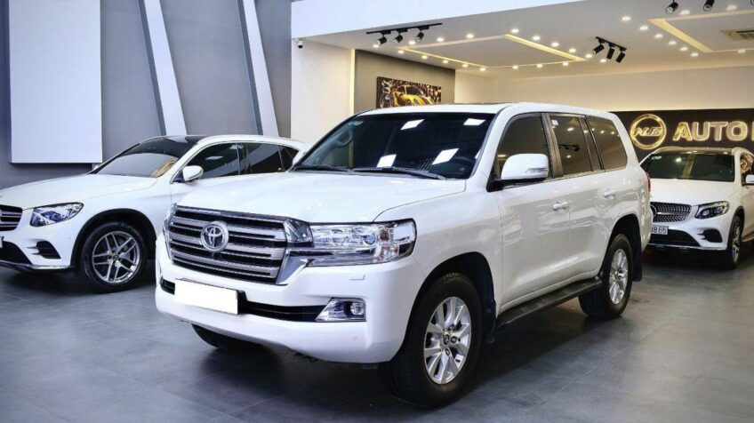 Bán xe Toyota Land Cruiser 4.6 V8 AT – 2020 Cũ