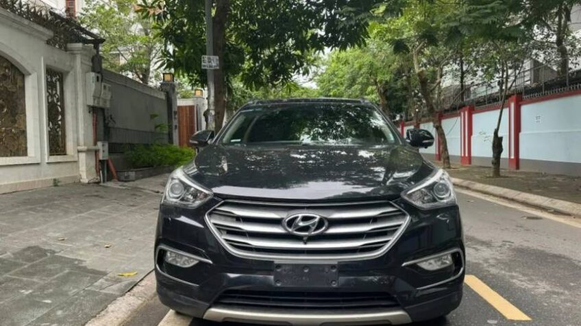 Bán xe Hyundai SantaFe 2.4L 4WD AT – 2018 Cũ