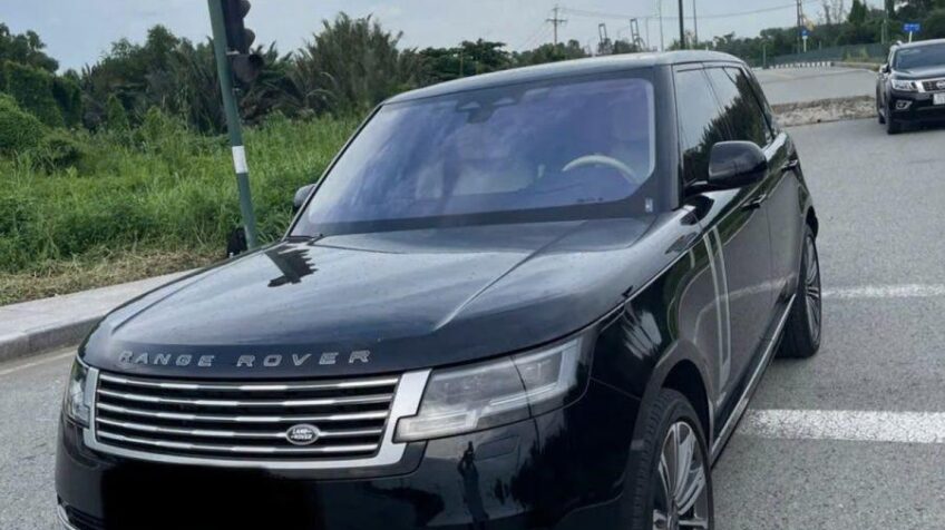 Bán xe LandRover Range Rover SV LWB 4.4 V8 AWD AT – 2023 Cũ