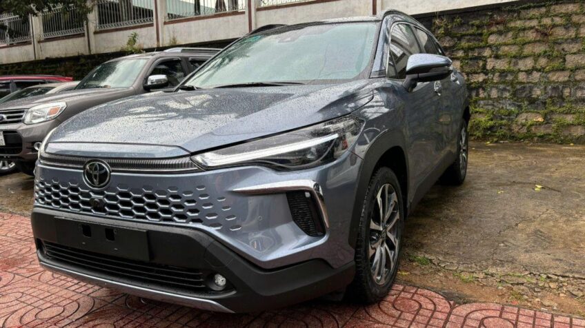Bán xe Toyota Corolla Cross 1.8V AT – 2024 Cũ