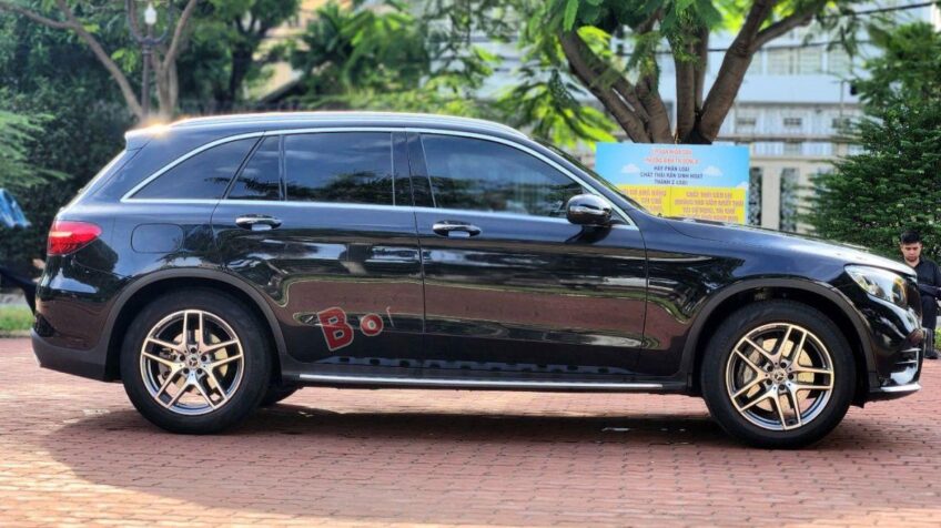 Bán xe Mercedes GLC 300 4Matic AT – 2018 Cũ