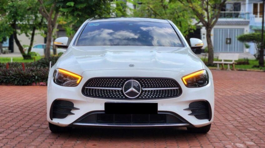 Bán xe Mercedes E class E300 AMG AT – 2021 Cũ